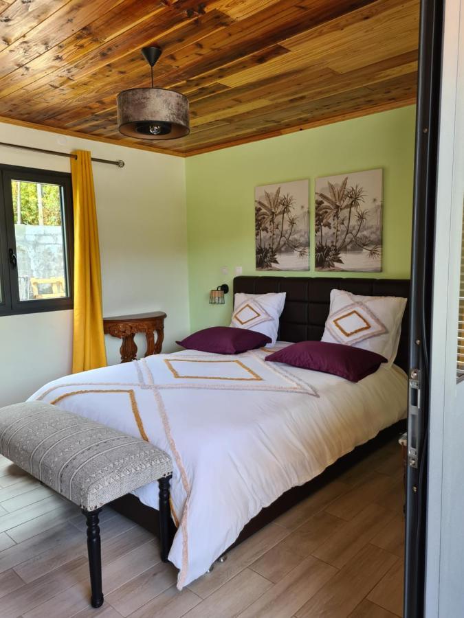 Chambres Et Tables D'Hote Du Voyageur La Plaine des Palmistes Exterior foto