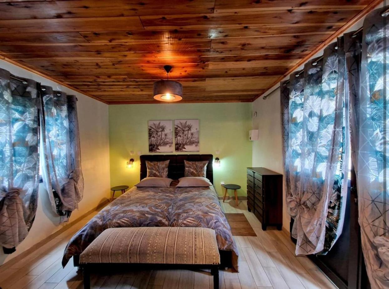 Chambres Et Tables D'Hote Du Voyageur La Plaine des Palmistes Exterior foto