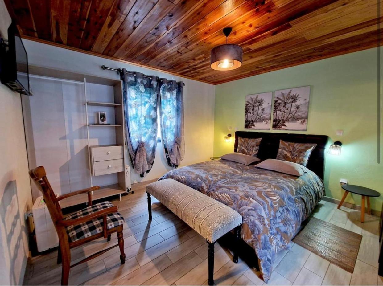 Chambres Et Tables D'Hote Du Voyageur La Plaine des Palmistes Exterior foto