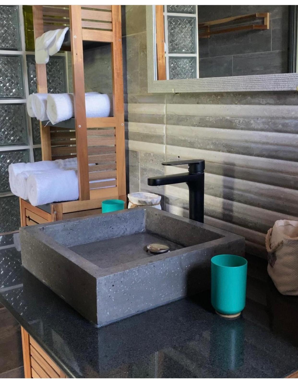 Chambres Et Tables D'Hote Du Voyageur La Plaine des Palmistes Exterior foto